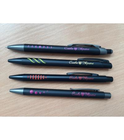 Ручка под названием ISLAND, от производителя ECONOMIX, черном, матовом корпусе, под гравировку в цвет ярких вставок